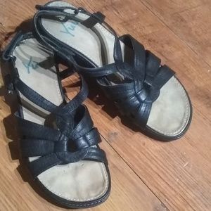 Yuu Sandals